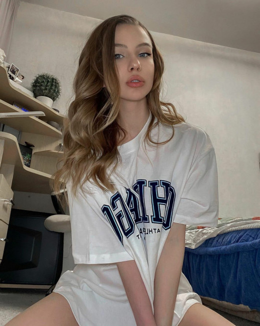 Elite Babes Available for Fun